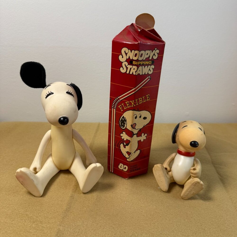 Vintage Snoopy Knickerbocker Figures Sipping Straws Box Collectible Lot 50s 60s